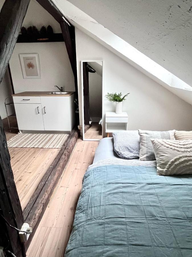 Loft Apartment Close To Metro Palmovka Praha Eksteriør bilde