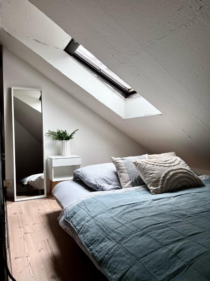 Loft Apartment Close To Metro Palmovka Praha Eksteriør bilde